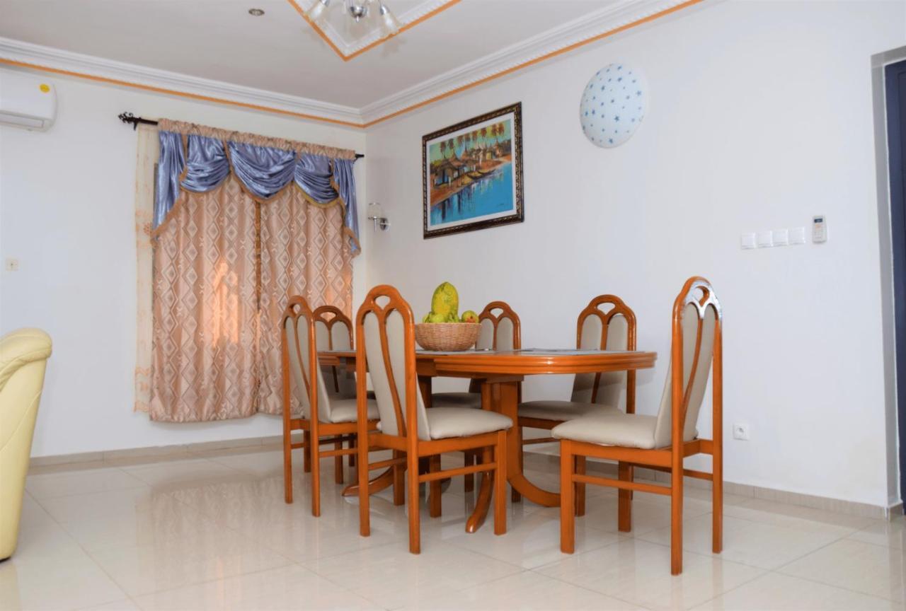 Villa Beach Avepozo Lome Exterior photo